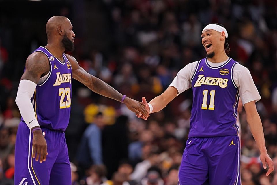 开运体育下载-重蹈覆辙？湖人难道又要指望这位能力有限的替补中锋来改变局面？